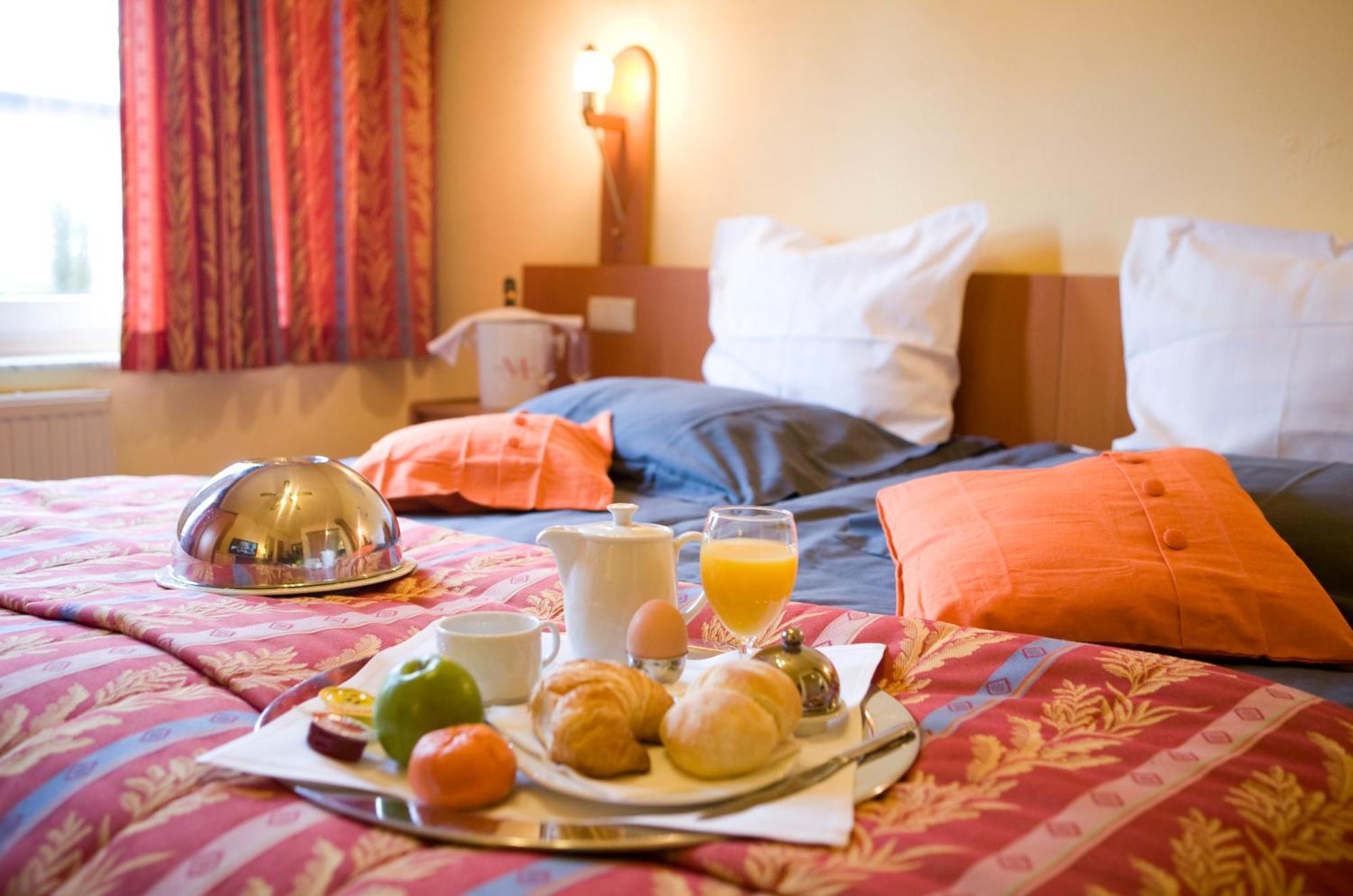Hotel 'T Hert Genk Ngoại thất bức ảnh