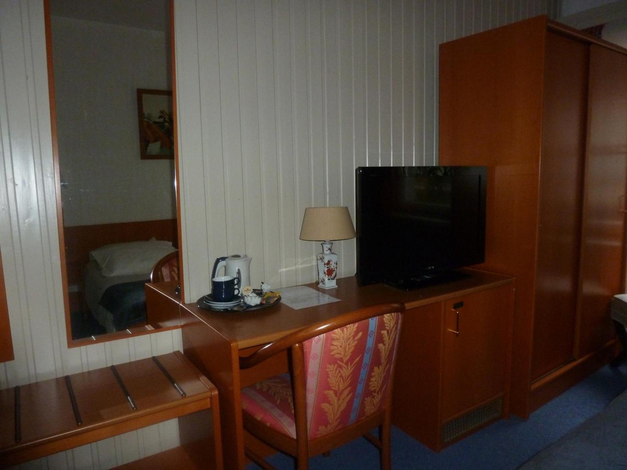 Hotel 'T Hert Genk Ngoại thất bức ảnh