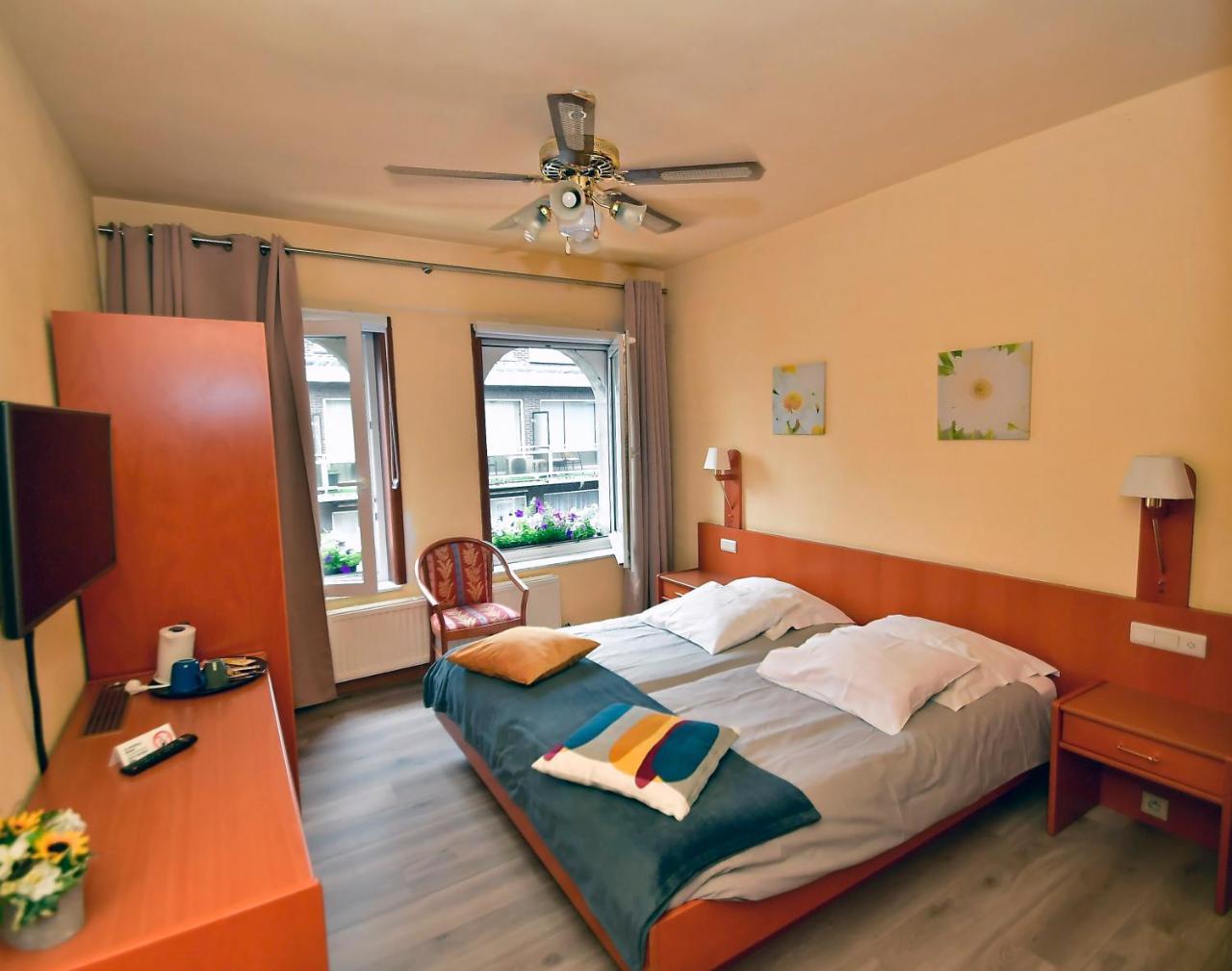 Hotel 'T Hert Genk Ngoại thất bức ảnh