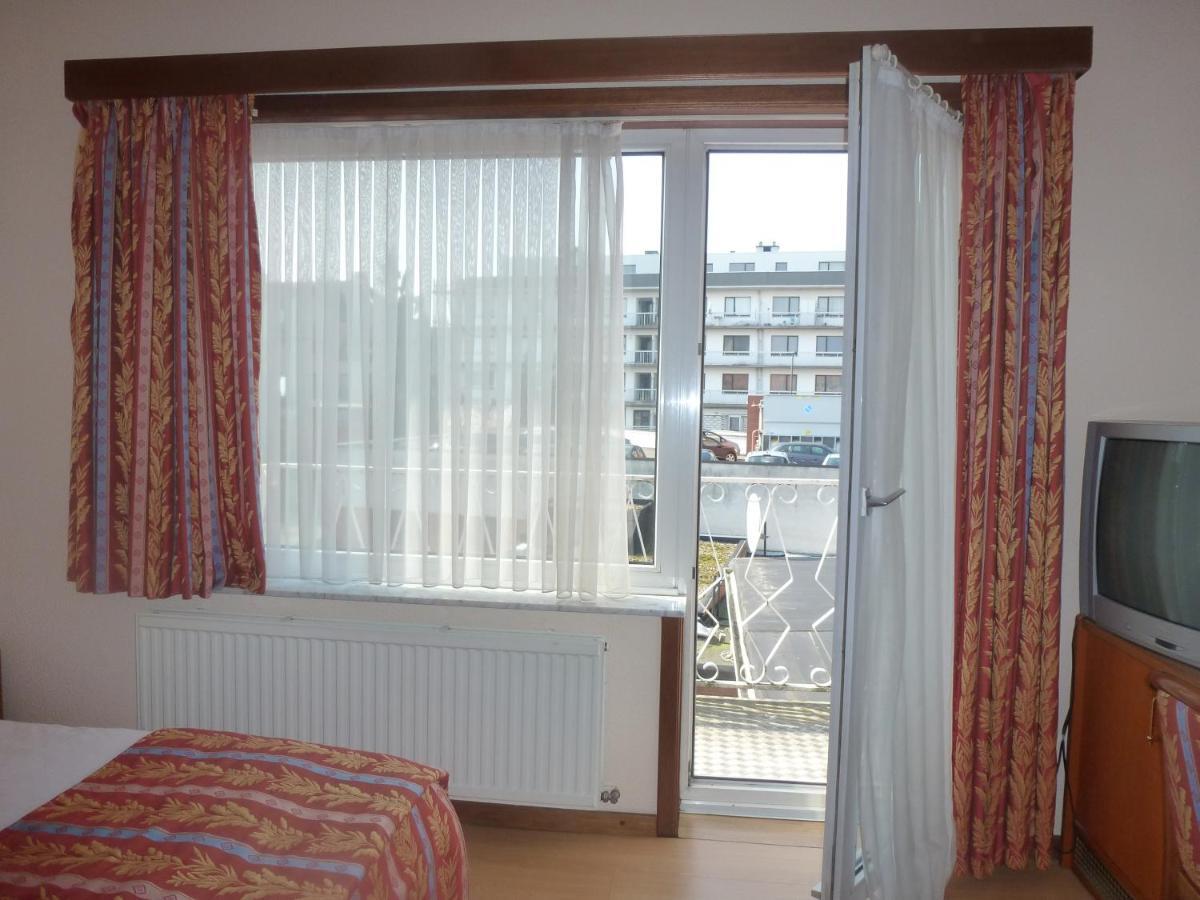 Hotel 'T Hert Genk Phòng bức ảnh
